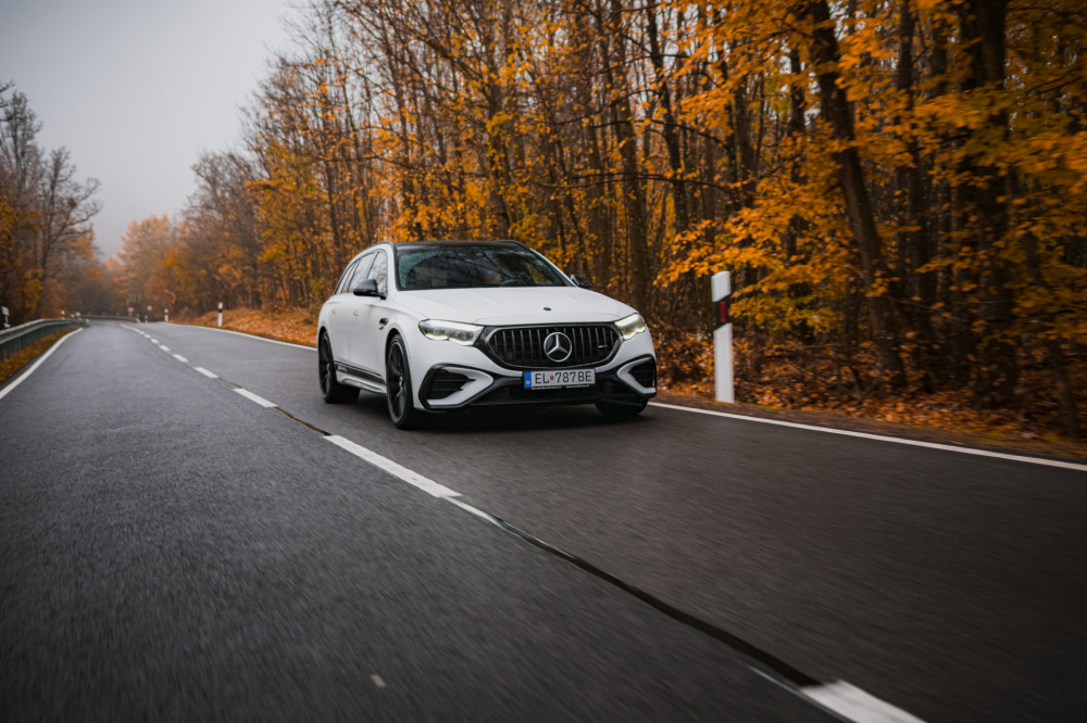 Mercedes-AMG E 53 HYBRID 4MATIC+ kombi